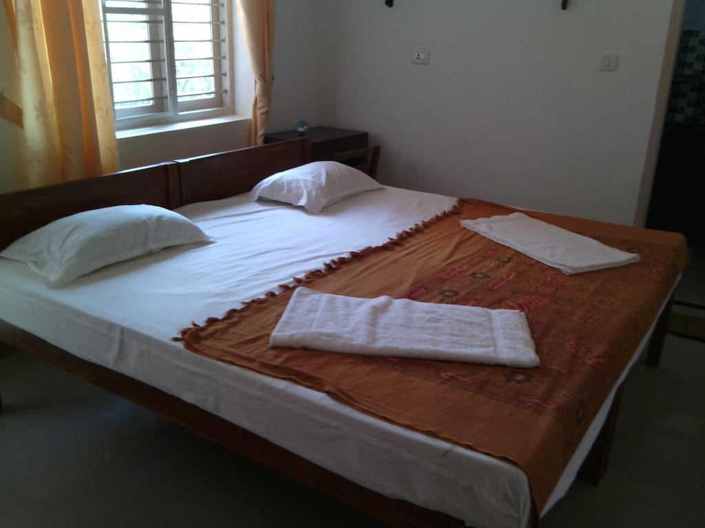 Nathans Holiday Home Kochi Номер фото